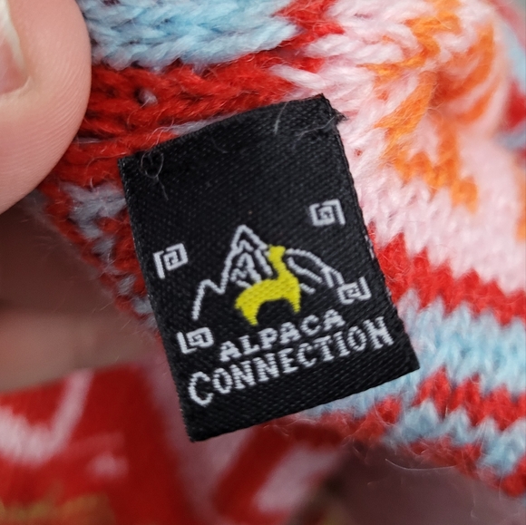 ALPACA CONNECTION | knit ear flap toque winter hat - Picture 5 of 6